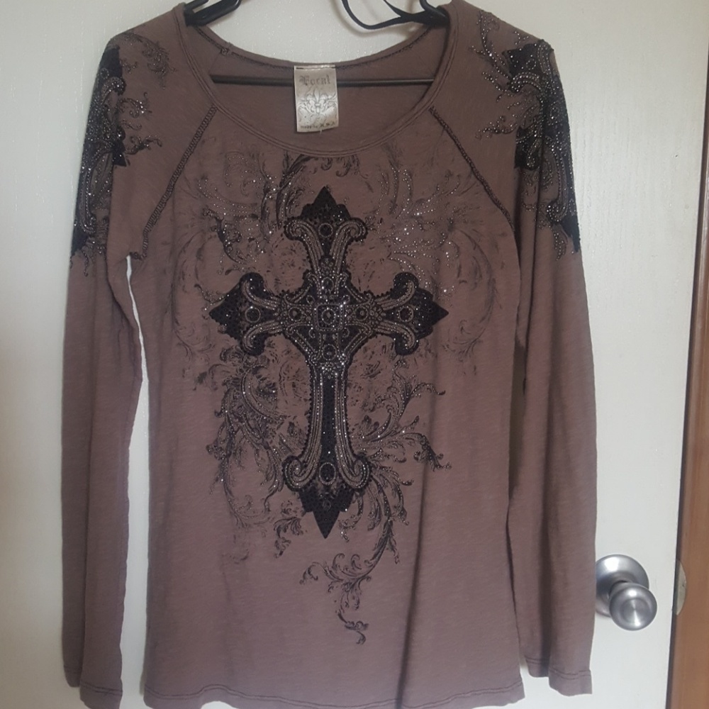 Long sleeve embellished tee